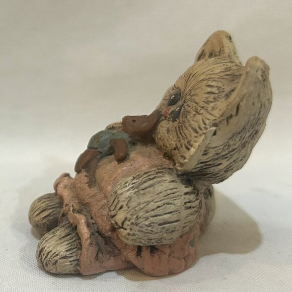 Sarah’s Attic Granny’s Favorites Cat Holding Teddy Bear Resin Figurine - Picture 5 of 8